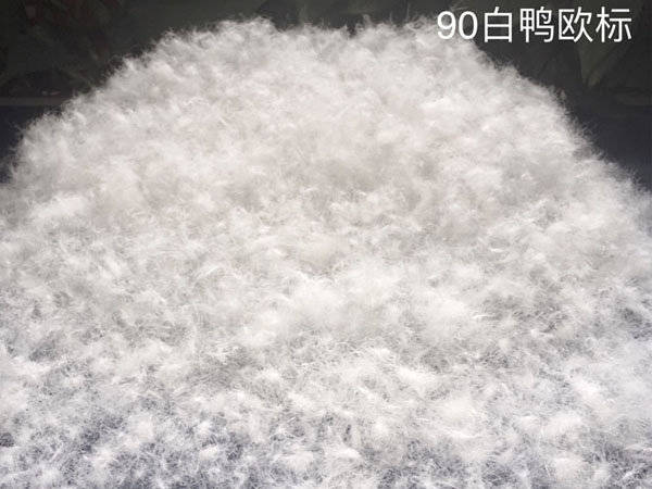 羽絨服廠家：羽絨服怎么洗最好？可以用洗衣機洗嗎？