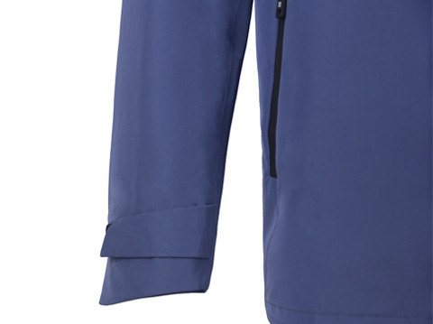 廠家定制品牌沖鋒衣，防水壓膠沖鋒衣