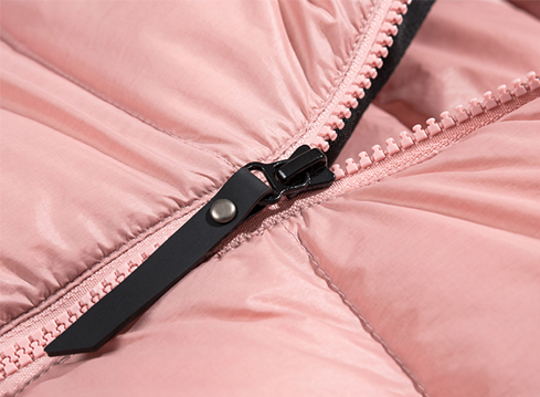 時(shí)尚女款保暖羽絨服定制生產(chǎn)代工