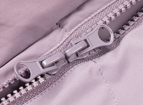 羽絨服廠家專業(yè)生產(chǎn)女士中長款羽絨服定制