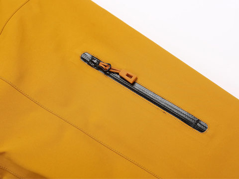 戶外防水壓膠沖鋒衣貼牌定做